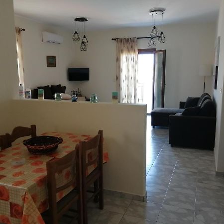 הוילה באטסי Sofirene Sea View מראה חיצוני תמונה