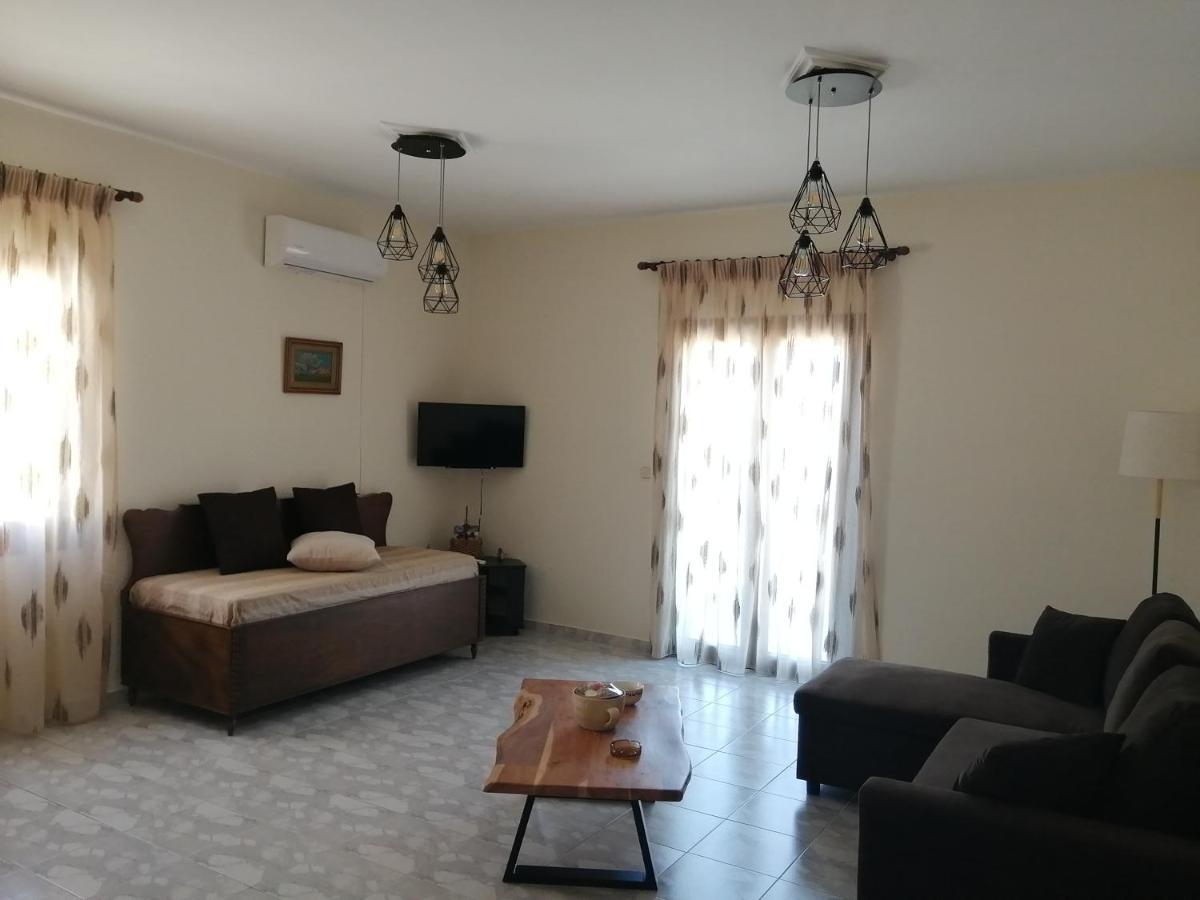 הוילה באטסי Sofirene Sea View מראה חיצוני תמונה